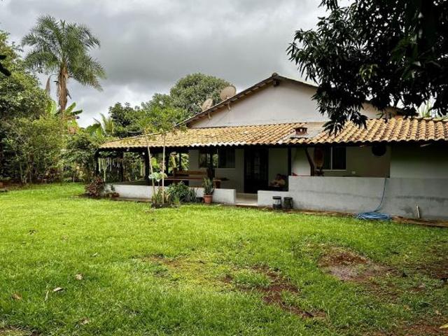 Chácara em Condomínio à Venda Santa Bárbara de Goiás GO