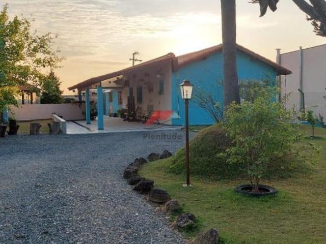 Chácara em Condomínio Fechado em Ibiúna