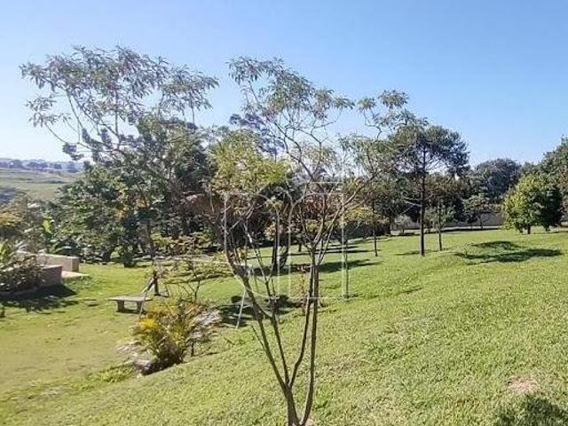 Chácara em Condomínio Serra Dourada Avencas Marília, SP