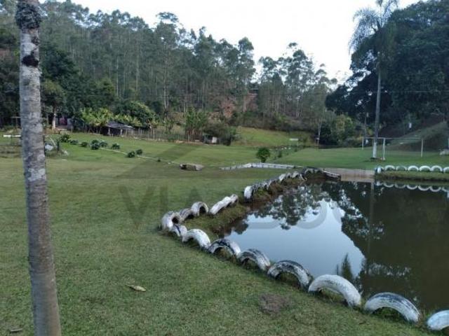 Chácara em Juquitiba/SP  Chácara à venda em Juquitiba