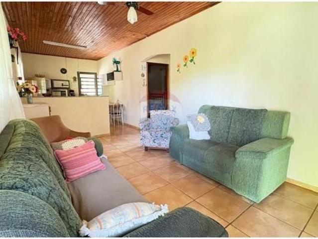Chácara em Vila Real de Barra Bonita Vitoriana, Botucatu/SP de 600m² 2 quartos à venda por R$ 270