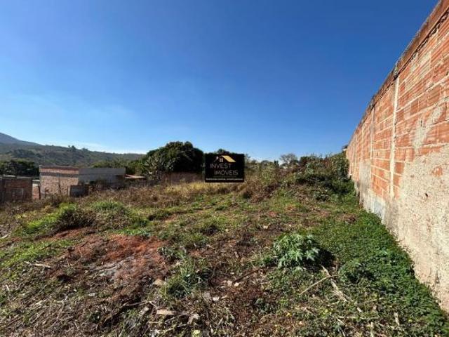 Chácara Espetacular com 1.800m² em Área Residencial