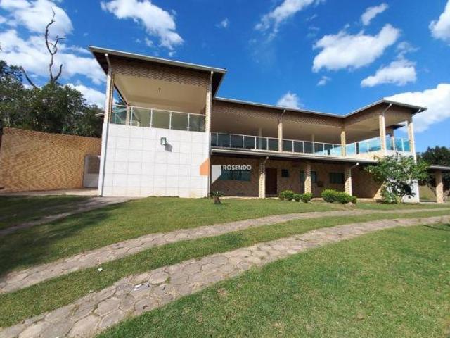 Chácara Espetacular com Piscina, Lago e 20.000 m² m²