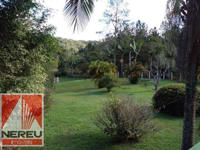 CHÁCARA LINDA E ACONCHEGANTE EM MEIO À NATUREZA JUQUITIBA/SP