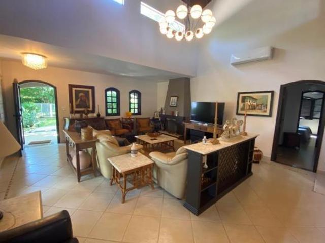 Chácara para venda em Colinas Do Mosteiro De Itaici de 416.00m² com 5 Quartos, 4 Suites e 10 Garagen