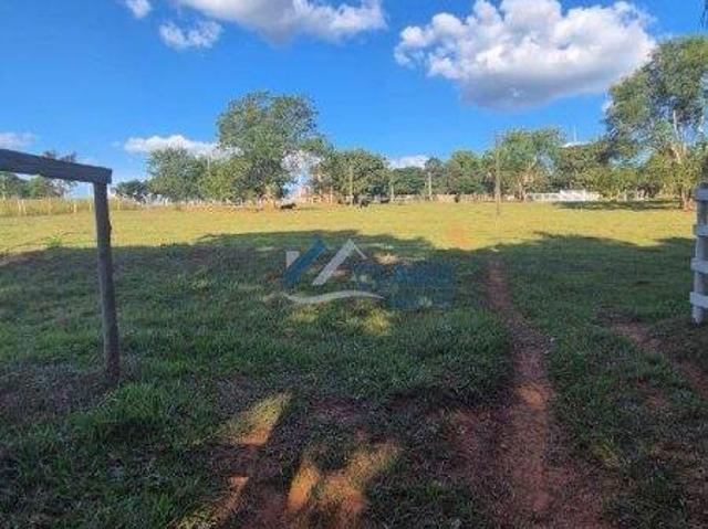 Chácara para venda em Centro de 409.00m² com 2 Quartos e 3 Garagens
