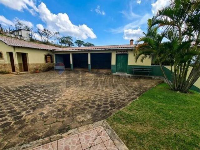 Chácara para venda em Centro de 800.00m² com 4 Quartos, 3 Suites e 3 Garagens