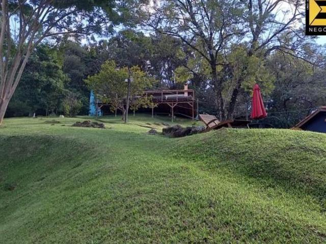 Chácara para venda em Chácara Village Flanboynt II de 470.00m² com 5 Quartos, 4 Suites e 8 Garagens