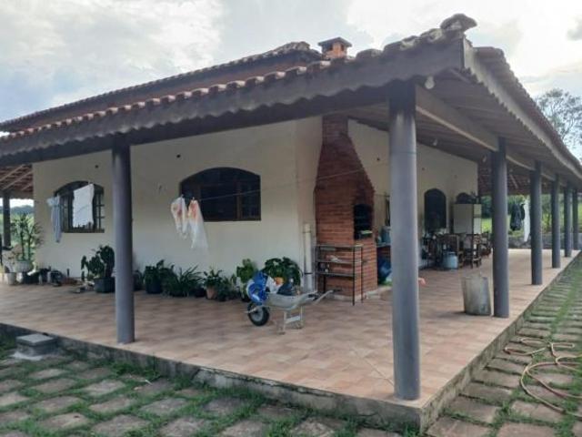 Chácara para Venda em Bofete, Área Rural de Bofete, 4 dormitórios, 2 suítes, 1 banheiro, 6 vagas