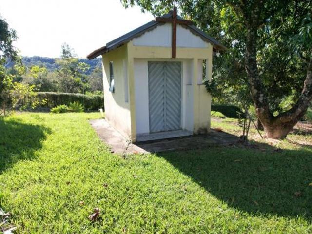 Chácara para Venda em Bofete, Loteamento São Marcos, 3 dormitórios, 1 suíte, 4 banheiros, 3 vagas