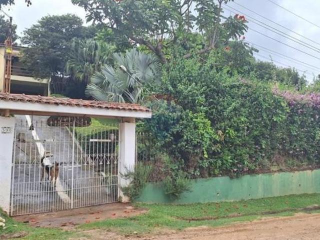 Chácara para venda em Bairro Das Posses de 410.00m² com 4 Quartos, 2 Suites e 2 Garagens