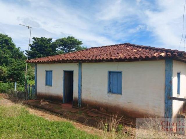 Chácara para Venda em Bela Vista de Goiás, Zona Rural, 3 dormitórios, 1 banheiro, 1 vaga