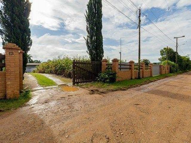 Chácara para venda em Estados de 9000.00m² com 3 Quartos e 40 Garagens