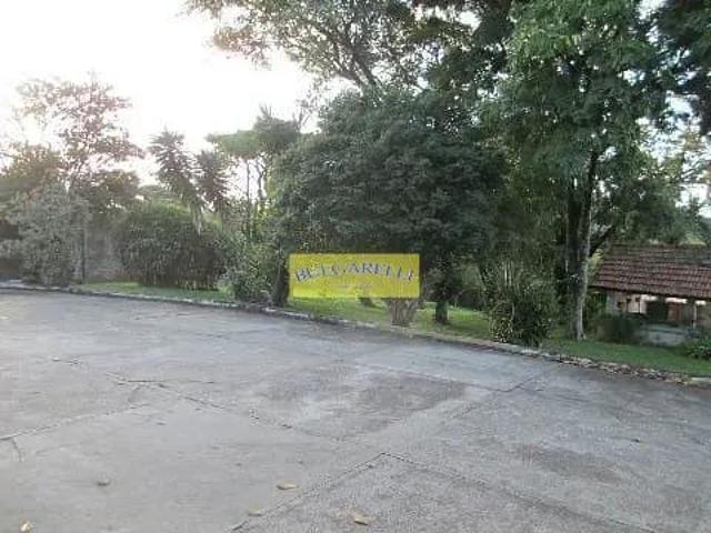 Chácara para venda em Ivoturucaia de 600.00m² com 3 Quartos, 3 Suites e 8 Garagens