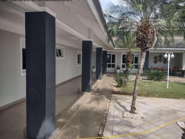 Chácara para venda em Lagos De Shanadu de 355.70m² com 3 Quartos, 3 Suites e 4 Garagens
