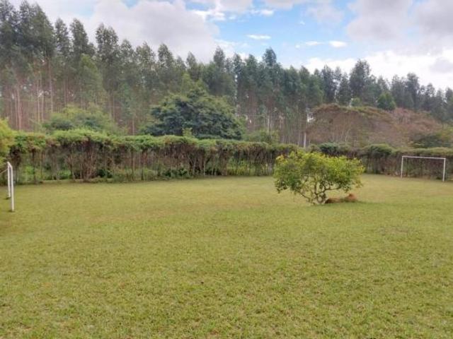 Chácara para Venda em Sarapuí, Cercado, 2 dormitórios, 1 banheiro, 10 vagas