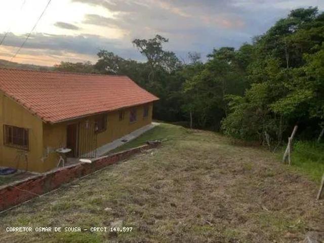 Chácara para Venda em Porangaba, Rural, 3 dormitórios, 1 suíte, 1 banheiro, 2 vagas