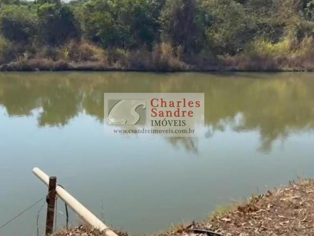 Chácara para Venda em Petrolina de Goiás, Zona Rural, 2 dormitórios, 1 banheiro, 1 vaga
