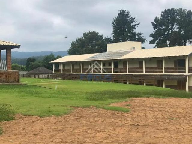 Chácara para venda em Pinhal de 1800.00m² com 16 Quartos, 16 Suites e 10 Garagens