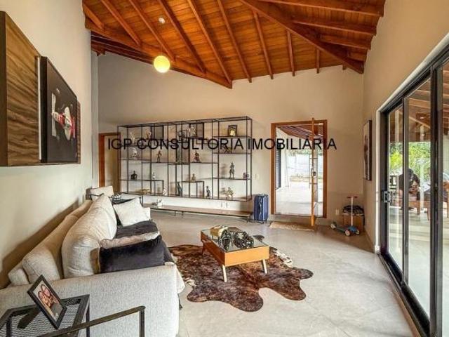Chácara para venda em Terras De Itaici de 450.00m² com 3 Quartos, 1 Suite e 4 Garagens