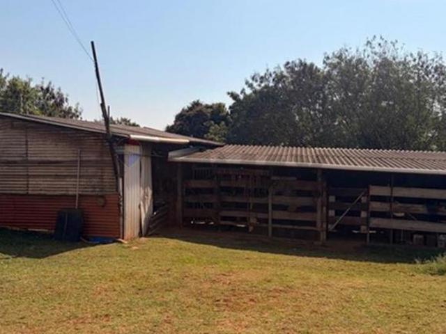 Chácara para venda em Vila São Camilo de 187.56m² com 2 Quartos e 4 Garagens
