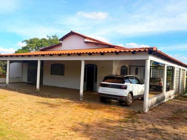 Chácara Produtiva com 20.112m² em Alexandre Gusmão | Casa 3 Quartos | Hortaliças, Galinheiro e Terra