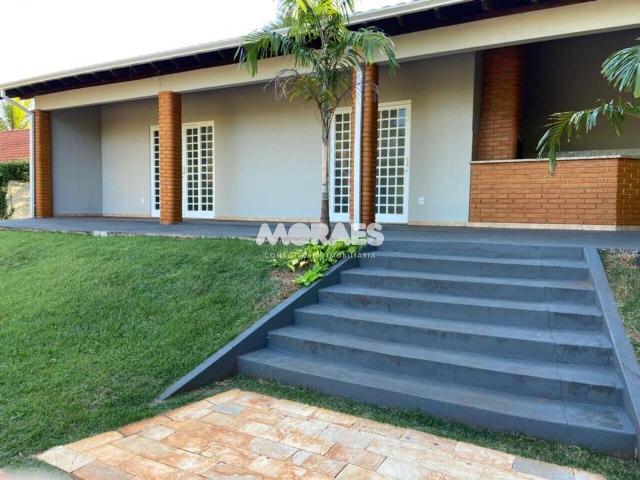 Chácara próxima ao Tamboré com 2 suítes, lazer, 10 vagas, 2.500 m² venda por R$ 950.000 e locação por R$ 6.000 Chácaras Cardoso Bauru/SP