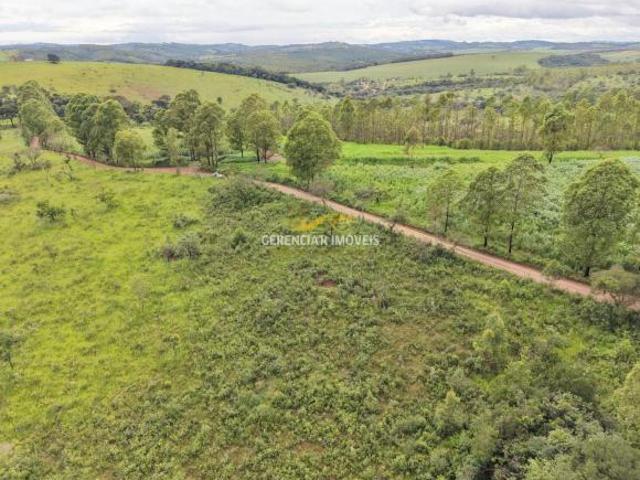 CHACARA 1.000m² PROXIMO A CACHOEIRA EM ITATIAIUÇU MG