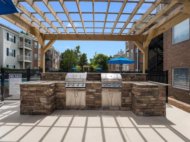 Chace Lake Villas 1 Bedroom Apartment for Rent at 98 Chace Lake Pkwy, Birmingham, AL 35244