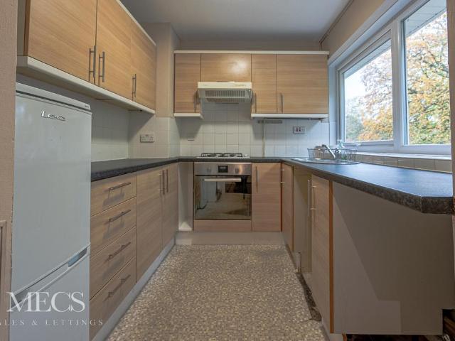 Chadbrook Crest, Richmond Hill Road. 2 bed apartment to rent £1,195 pcm £276 pw