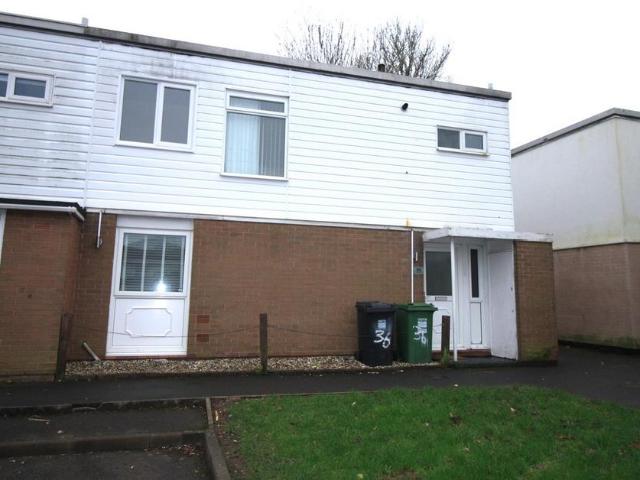 Chaddesley Close, Redditch 4 bed end of terrace house to rent £1,200 pcm £277 pw