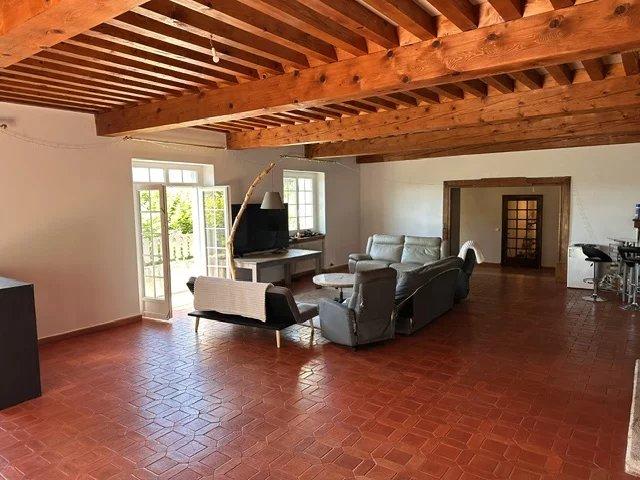 CHADRAC Maison 8 pièces piscine double garage terrain 4400 M2