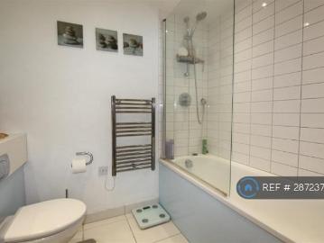 Chadwell Lane, London, N8 1 bed flat to rent £1,750 pcm £404 pw
