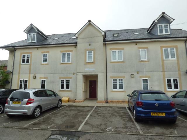 Chadwick Court, Preston PR5, 2 bed flat to rent, £750 pcm | PrimeLocation