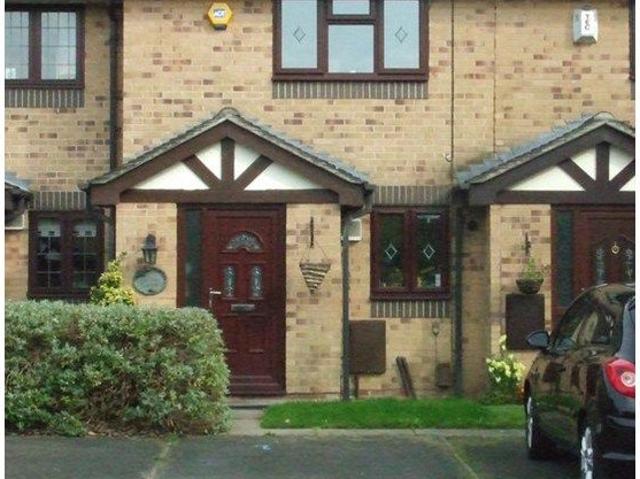Chaffinch Close, Manchester M22, 2 bed terraced house to rent, £1,200 pcm | PrimeLocation
