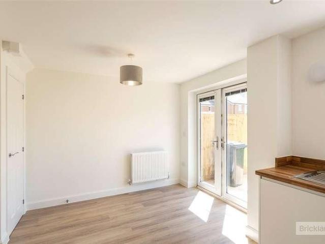 Chaffinch Gardens, Yapton, Arundel, West Sussex, BN18