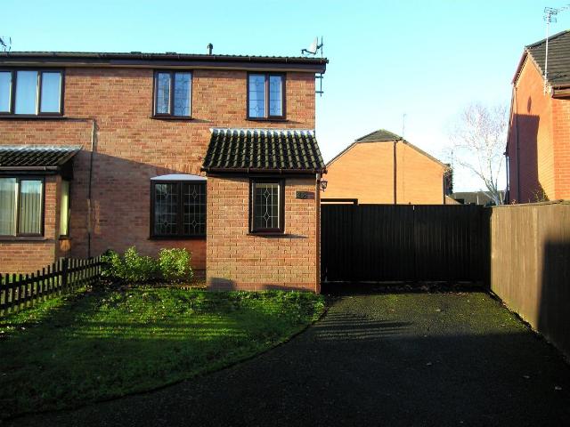 Chaffinch Drive, Kidderminster, Worcestershire DY10, 2 bed semi detached house to rent, £875 pcm | PrimeLocation