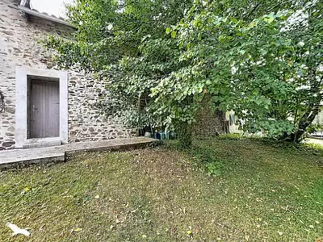Chaillac sur Vienne 87200 Achat / Vente maison 3 pièces t3 parking