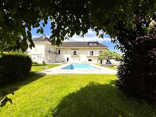Chainaz les Frasses 74540 Achat / Vente maison 10 pièces t10 piscine jardin
