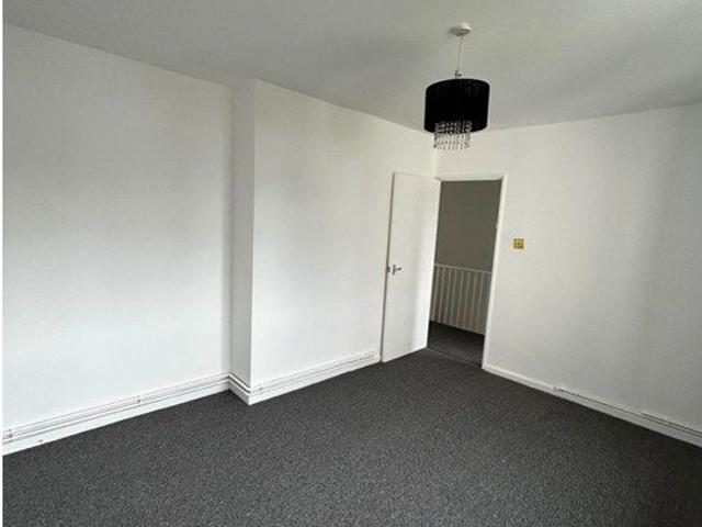 Chalcombe Road, London SE2, 3 bed terraced house to rent, £2,200 pcm | PrimeLocation