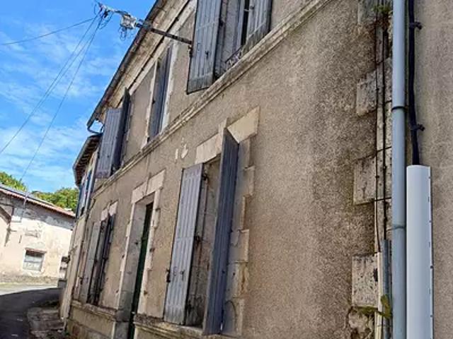 Chalais 16210 Achat / Vente maison 10 pièces t10