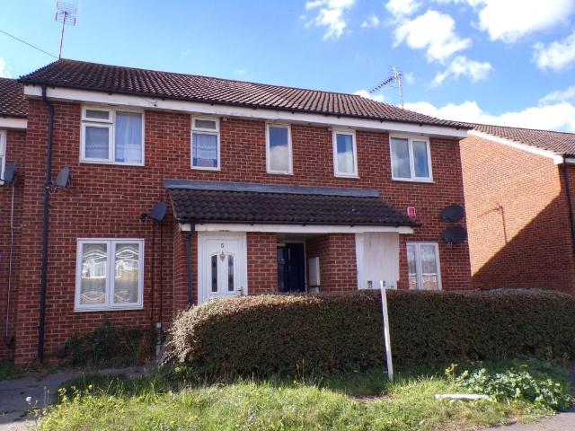 Chale Court, Stanford Le Hope SS17, 1 bed flat to rent, £1,150 pcm | PrimeLocation