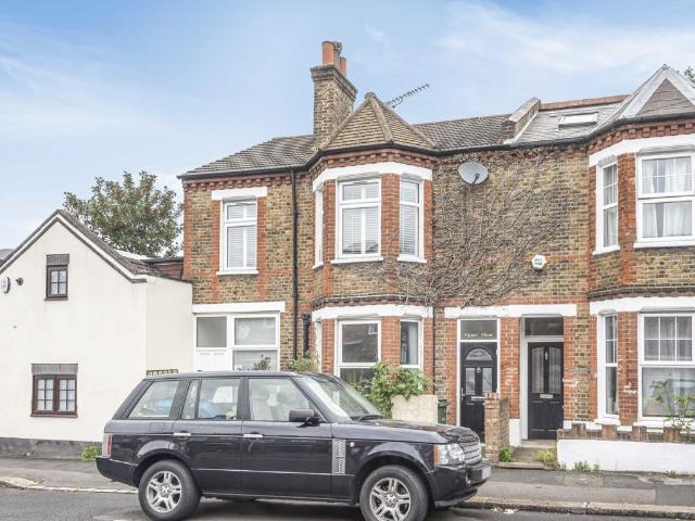 Chale Road, Brixton SW2, 3 bed flat to rent, £3,200 pcm | PrimeLocation