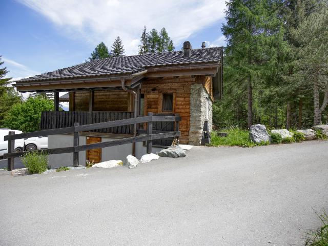 Chalet 3.5 Zimmer in Stockwerkeigentum Ausgezeichnetes Vermietungspo