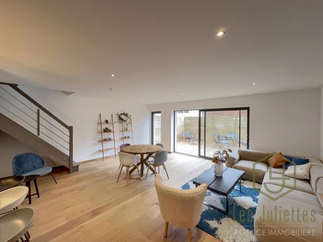 Chalet 3 Chambres Au Coeur Du Village 82m² Le Biot