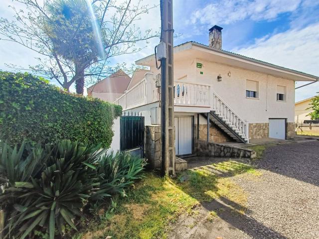 Chalet 3 dormitorios 259 m2 269m² Valverde de la Virgen