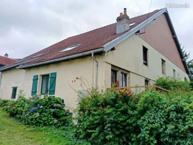 Chalet 20 pièces 325 m²