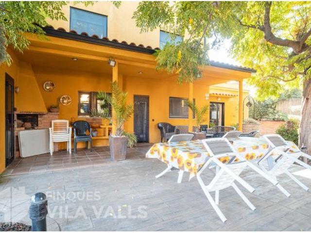 Chalet 4 vientos con piscina y jardín excepcional en Santa Eulàlia de Ronçana