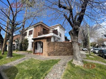 Casa en alquiler en Colectora Acceso Norte - Terraza