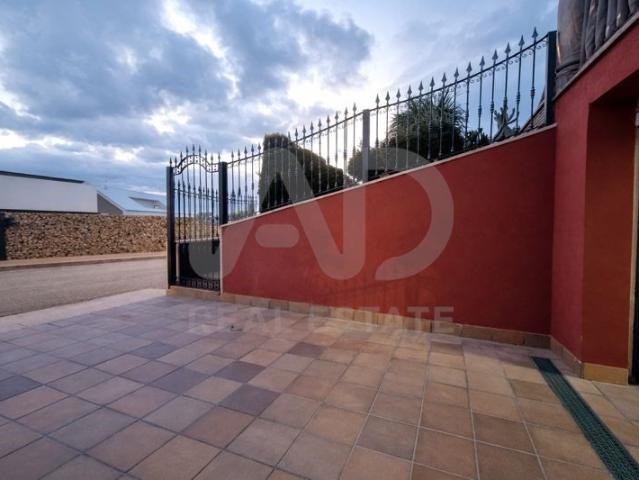 Chalet 4 dormitorios 620 m2 641m² Molina de Segura